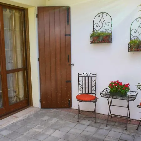 A Casa Di Laura فندق مبيت وإفطار أُكْيوبيلّو